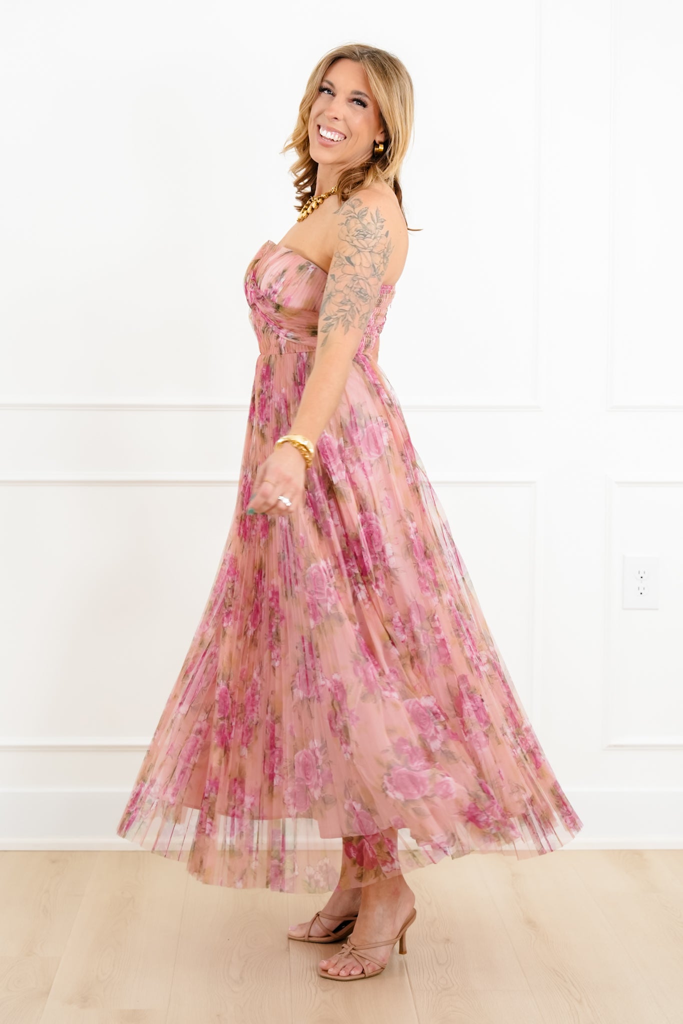 Floral Print Sleeveless Pleated Maxi Dress