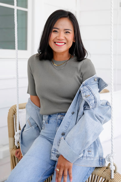 Basic Ribbed Short Sleeve Sweater