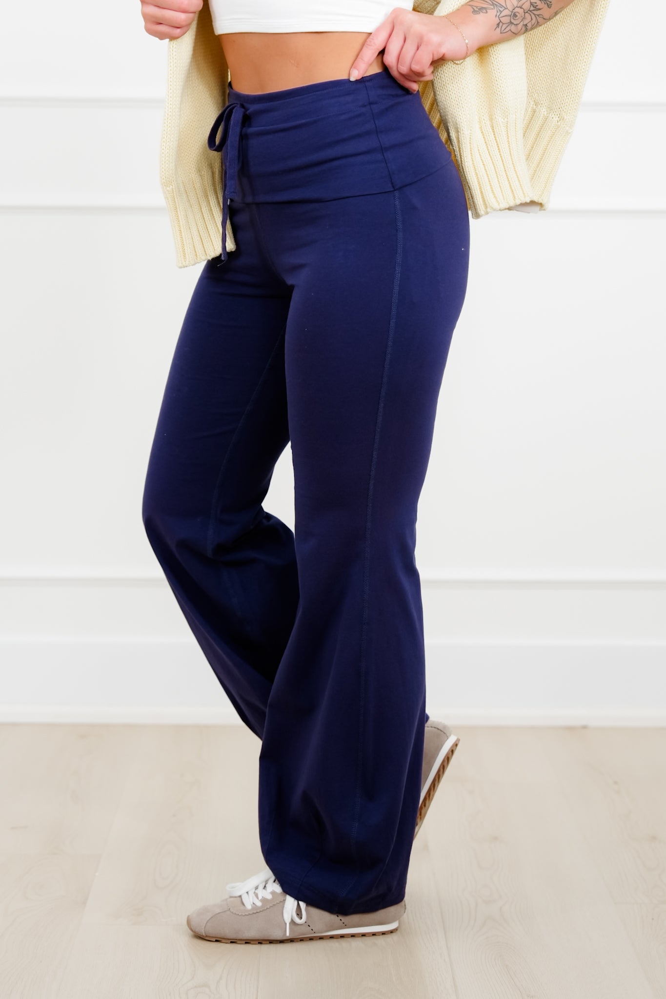 Solid Wide Waist Flared Yoga Pants