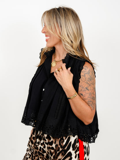 Sleeveless Pleated Button Down Top with Eyelet Trim