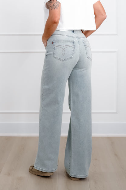 Judy Blue High Rise Medium Wash Column Straight Leg Jeans