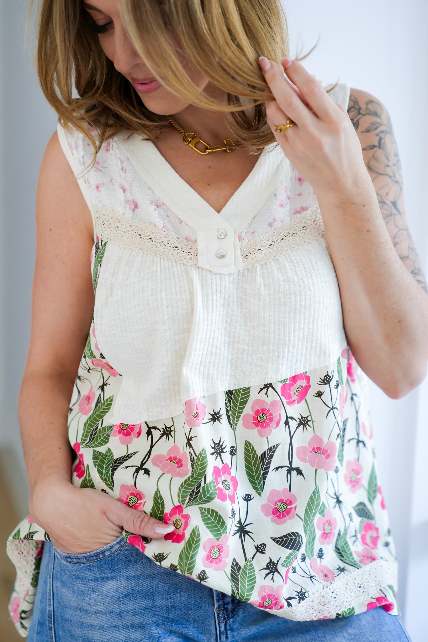 POL Floral Print Sleeveless Top with Lace