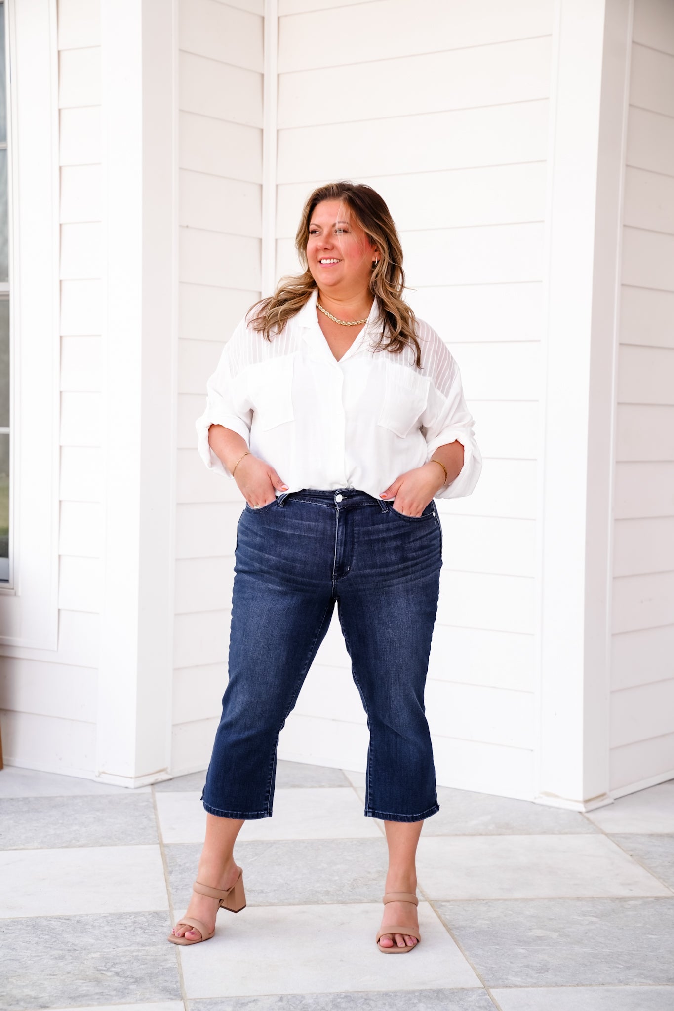 Judy Blue Mid Rise Dark Wash Capri With Side Slit