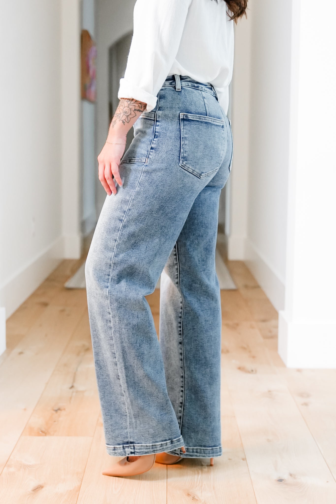 Risen Mid Rise Medium Wash Relaxed Fit Baggy Jeans with Patch Pockets