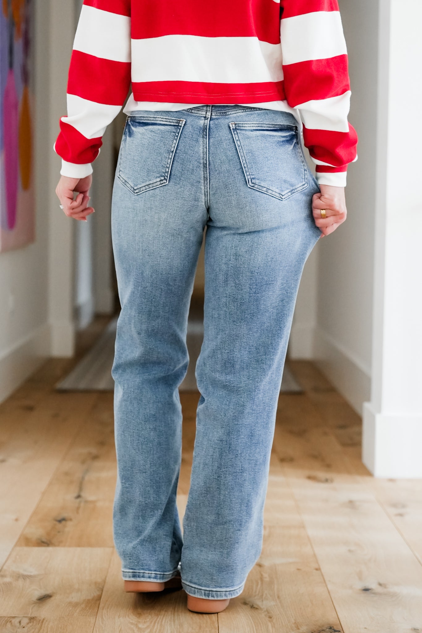 Judy Blue Mid Rise Medium Wash Rigid Magic Distressed 90's Straight Leg Jeans