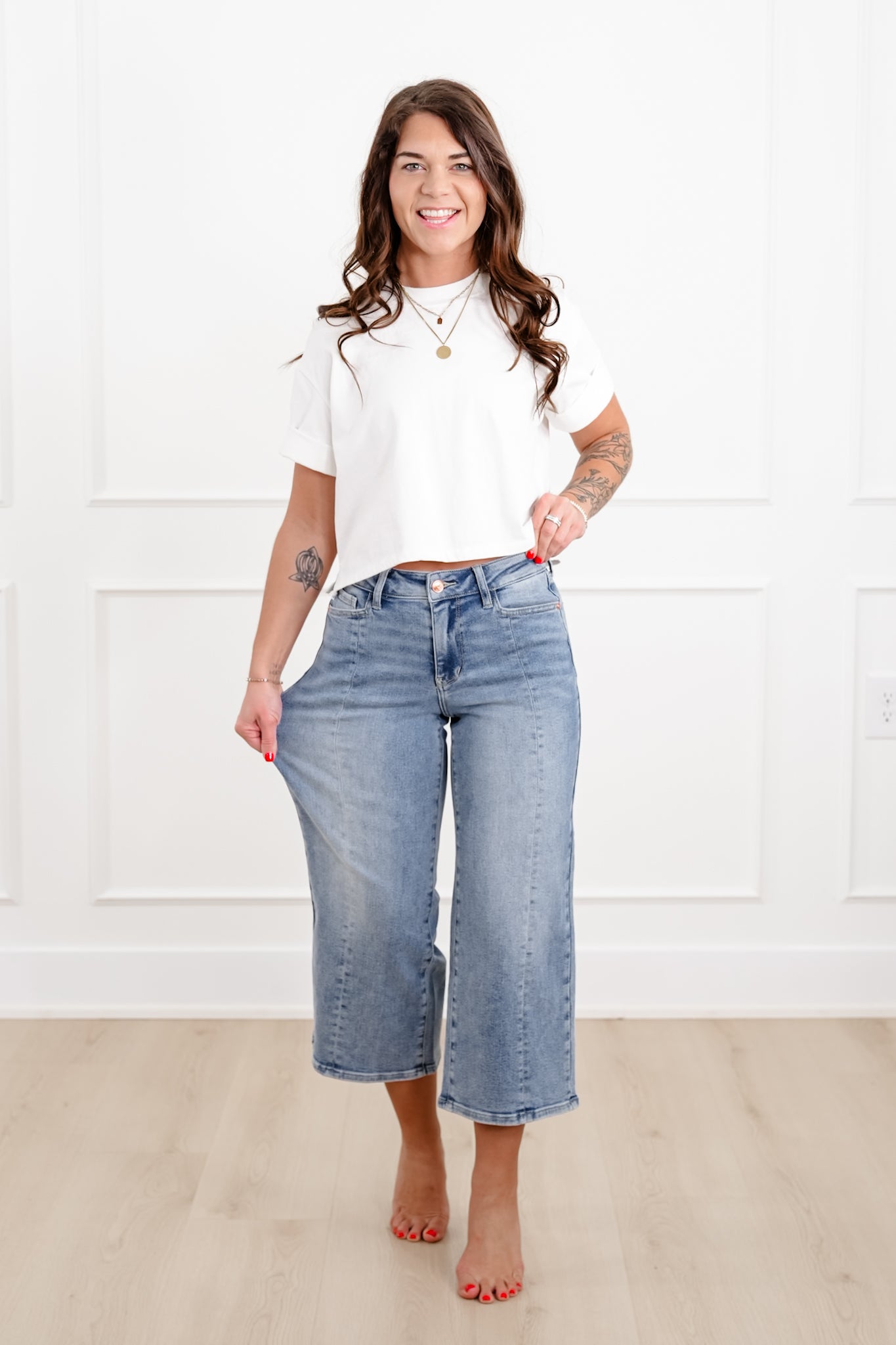 Judy Blue The Carolina Mid Rise Light Wash Crop Wide Leg Jeans with Center Seam