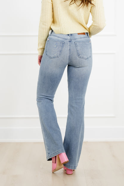 Judy Blue Sunday Stroll Mid Rise Medium Wash Bootcut Jeans with Front Patch Pockets