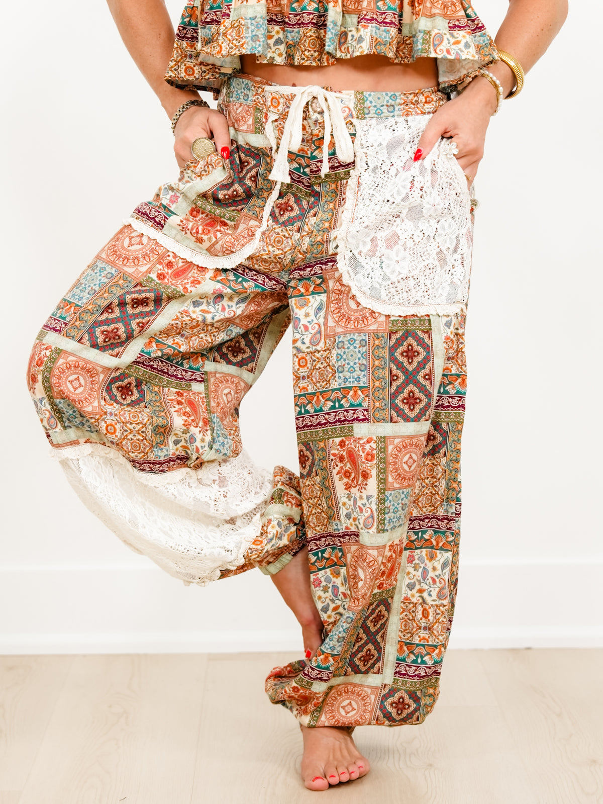 POL Paisley Print Elastic Waist Harem Pants