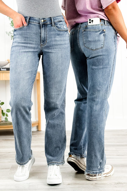 Judy Blue Holla Back Medium Wash Cell Phone Pocket Straight Leg Jeans