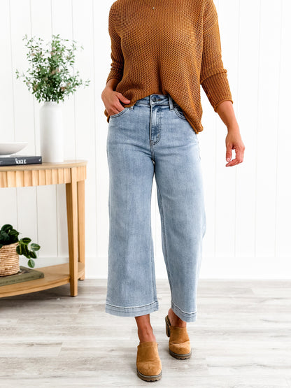 Risen  The Essential Wide Leg Crop Jeans