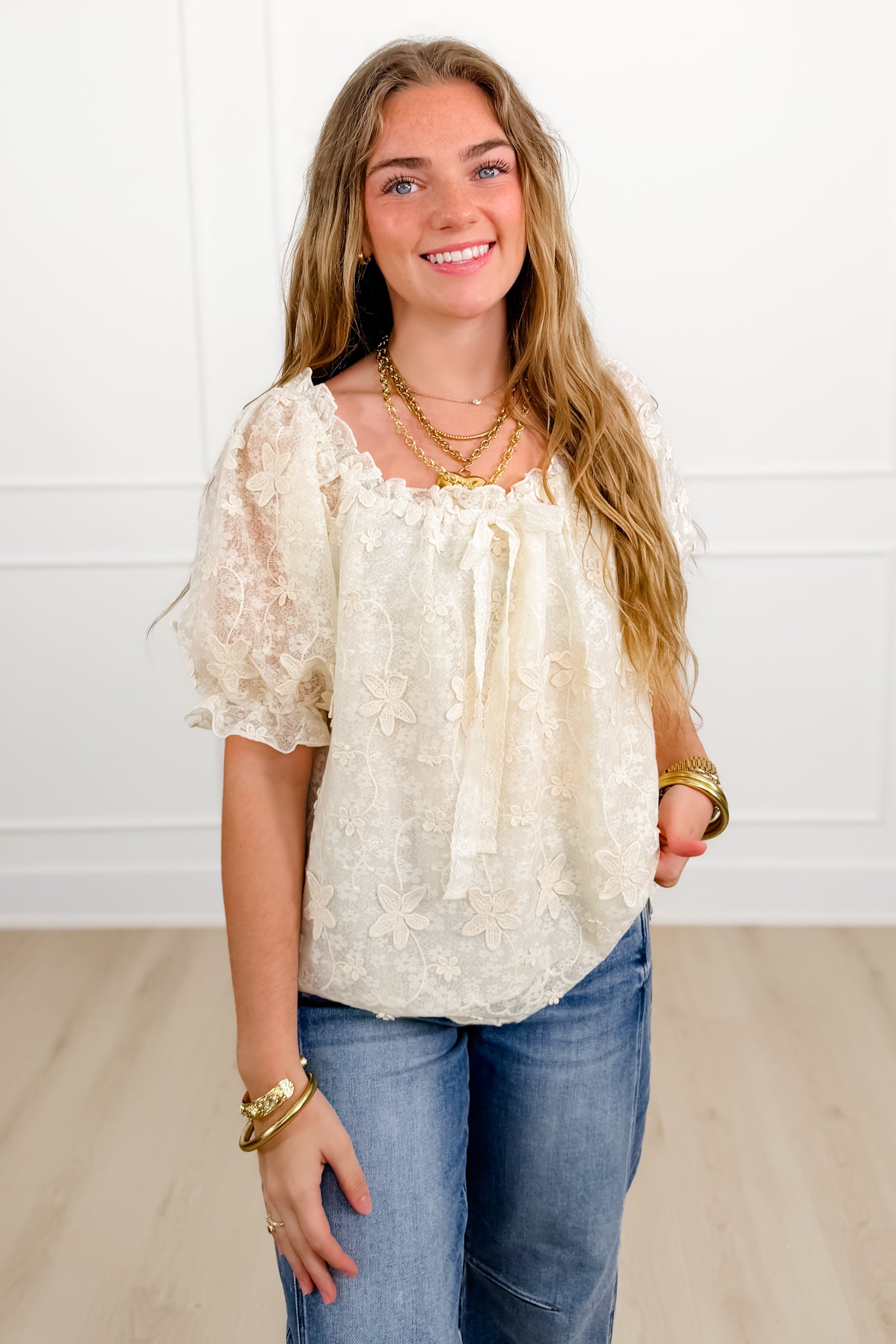 Ivory Floral Textured 3/4 Sleeve Blouse
