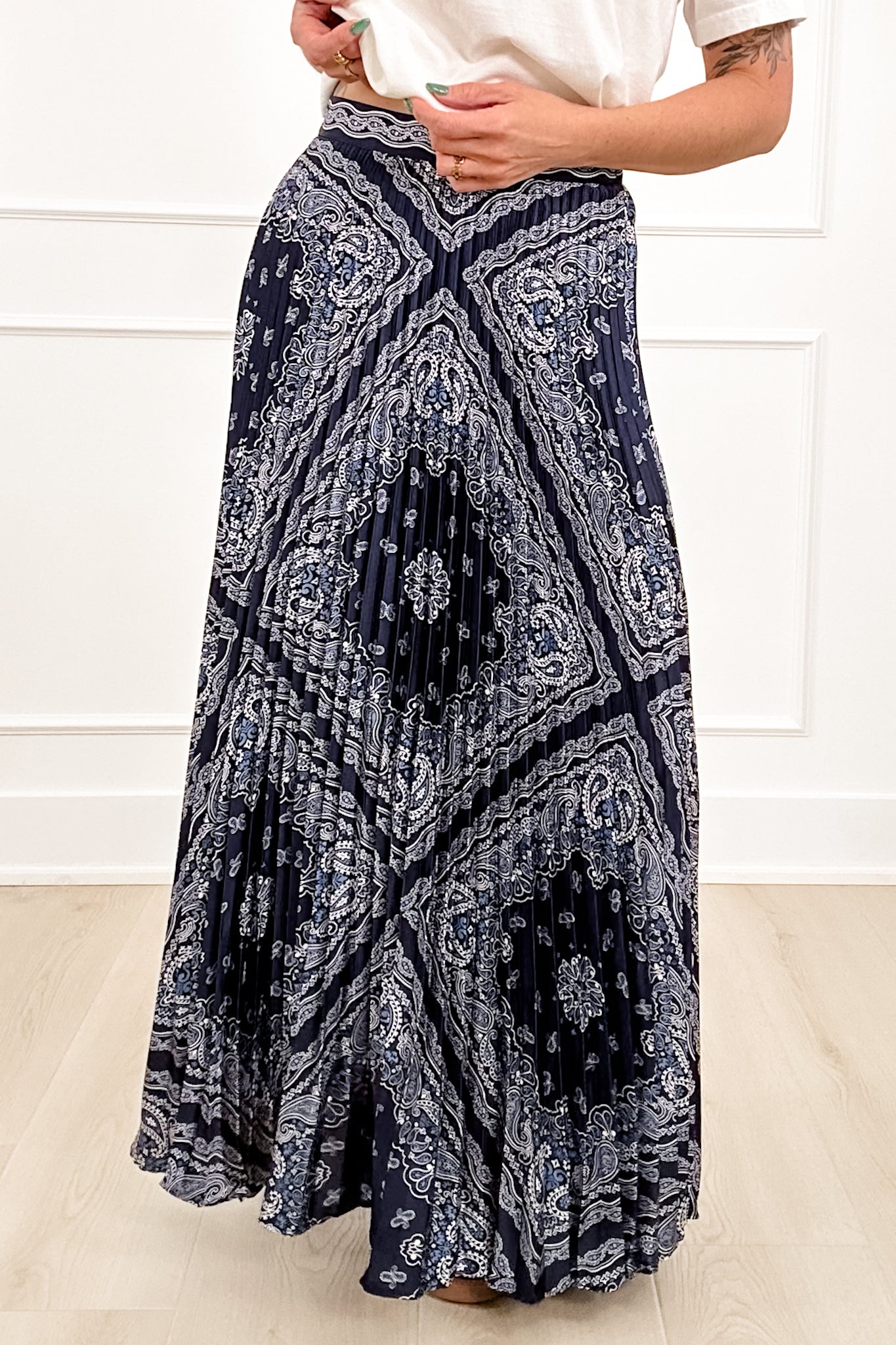Elastic Waist Bandana Print Pleated Long Skirt