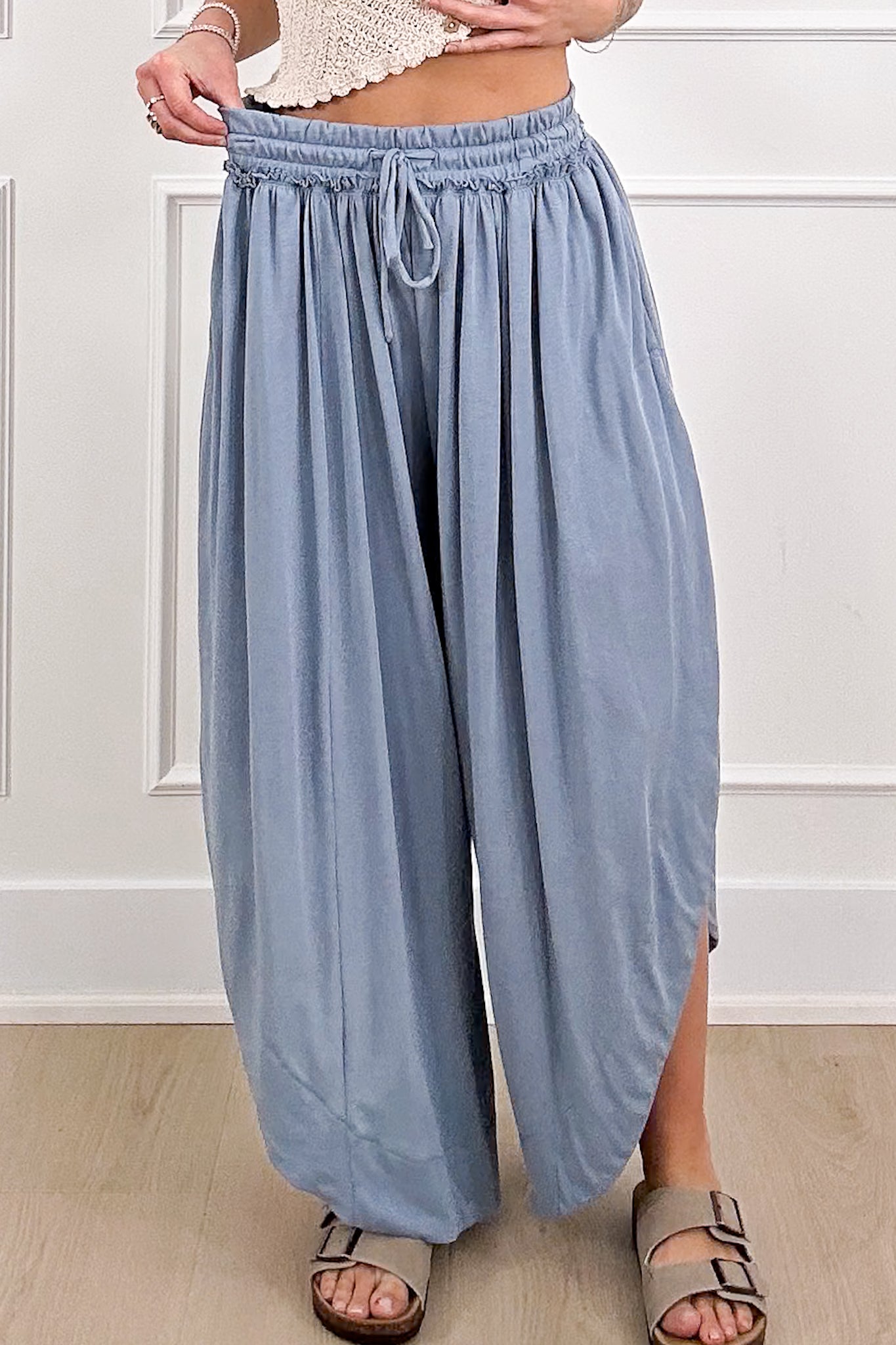 Elastic Waist Wide Leg Tulip Hem Pants