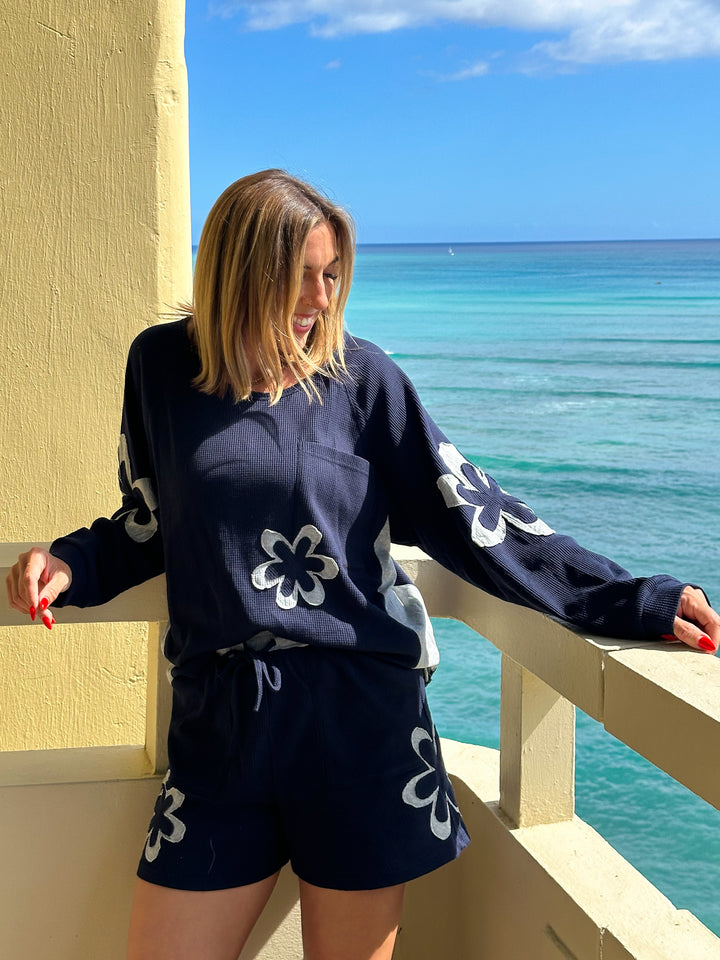 Plus/Reg Floral Patch Thermal Long Sleeve Top