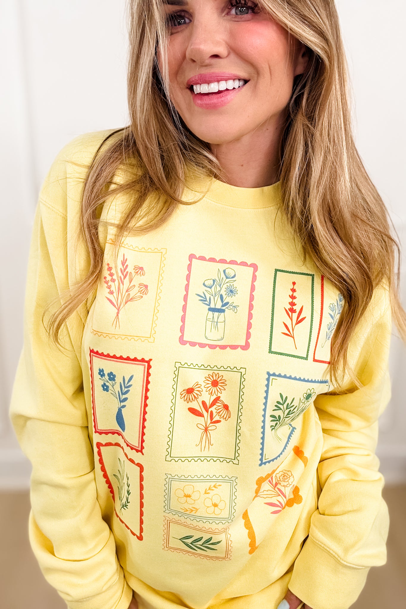 Plus/Reg Long Sleeve Vintage Floral Stamp Graphic Pullover