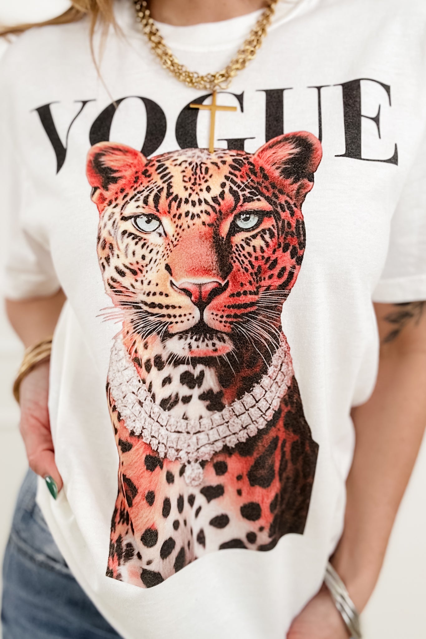 Plus/Reg Short Sleeve "Vogue" Graphic Tee