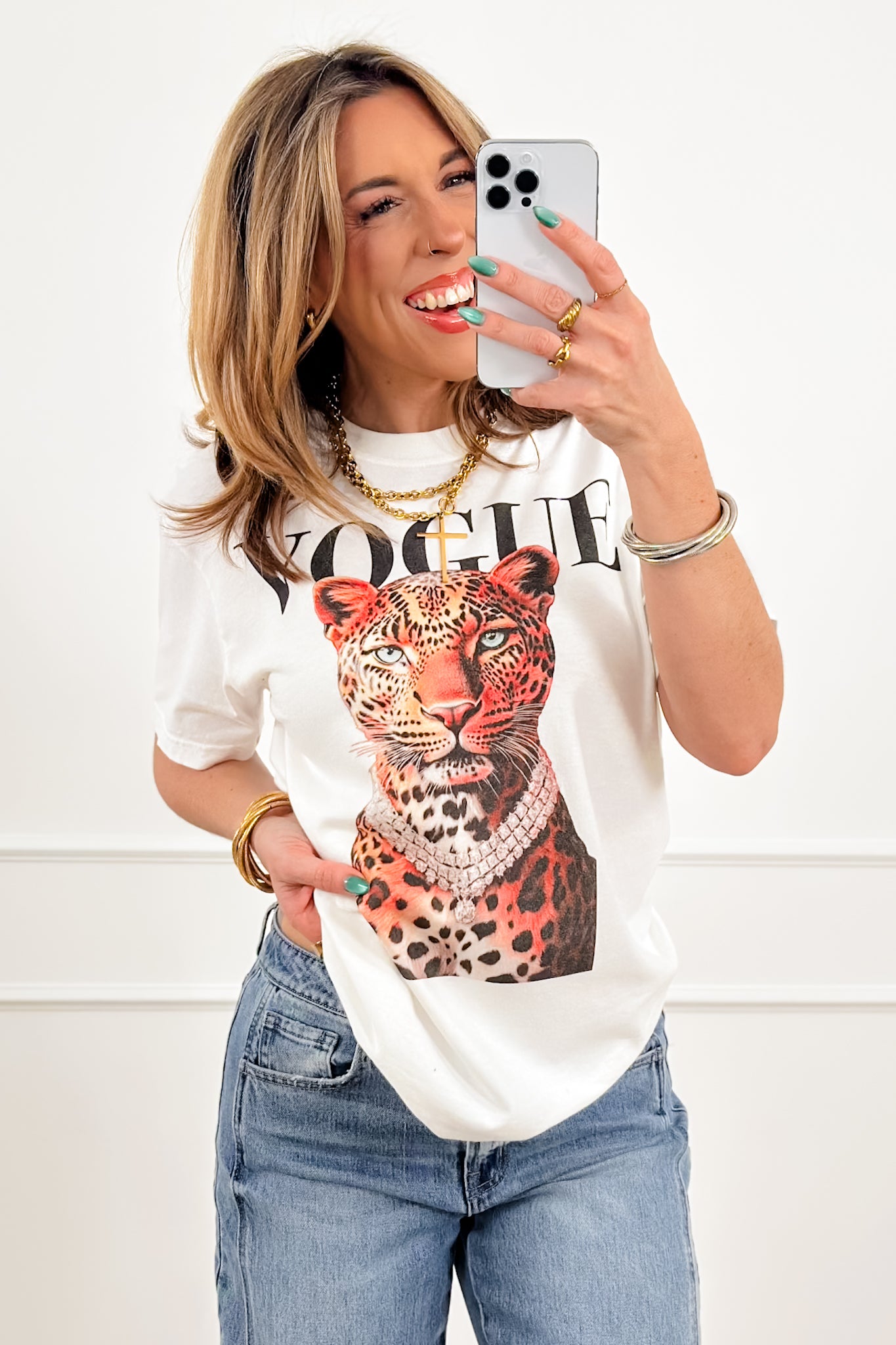 Plus/Reg Short Sleeve "Vogue" Graphic Tee