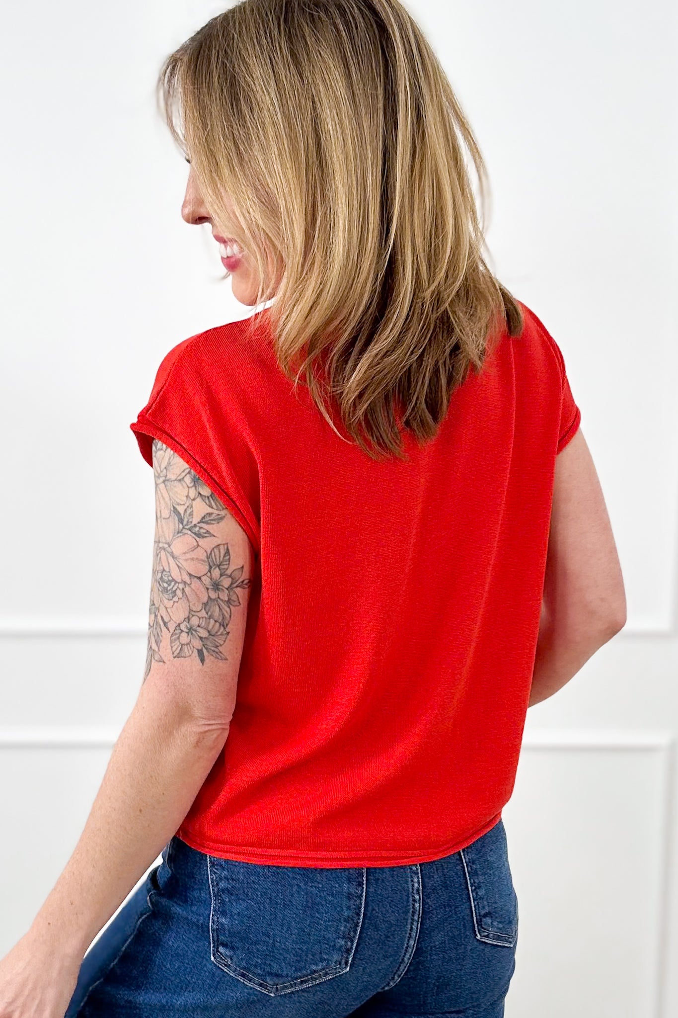 Knit Short Sleeve Top With Rolled Hem