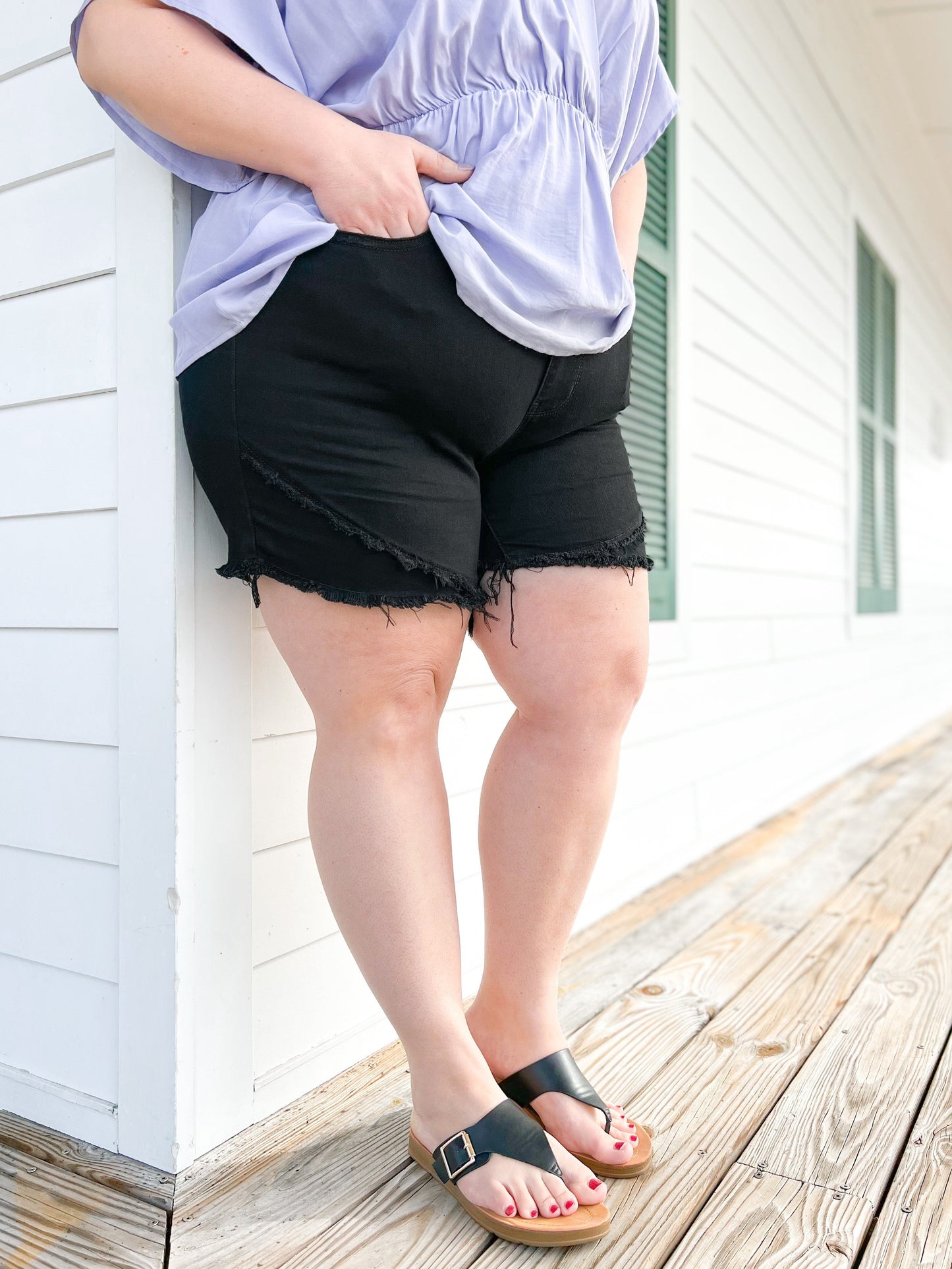 Judy Blue Field of Tulips black frayed Tulip Hem Shorts