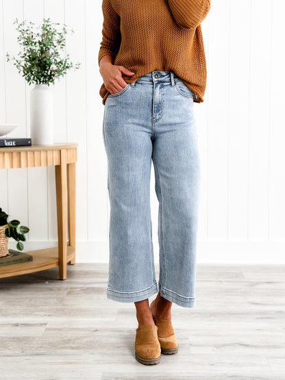 Risen  The Essential Wide Leg Crop Jeans