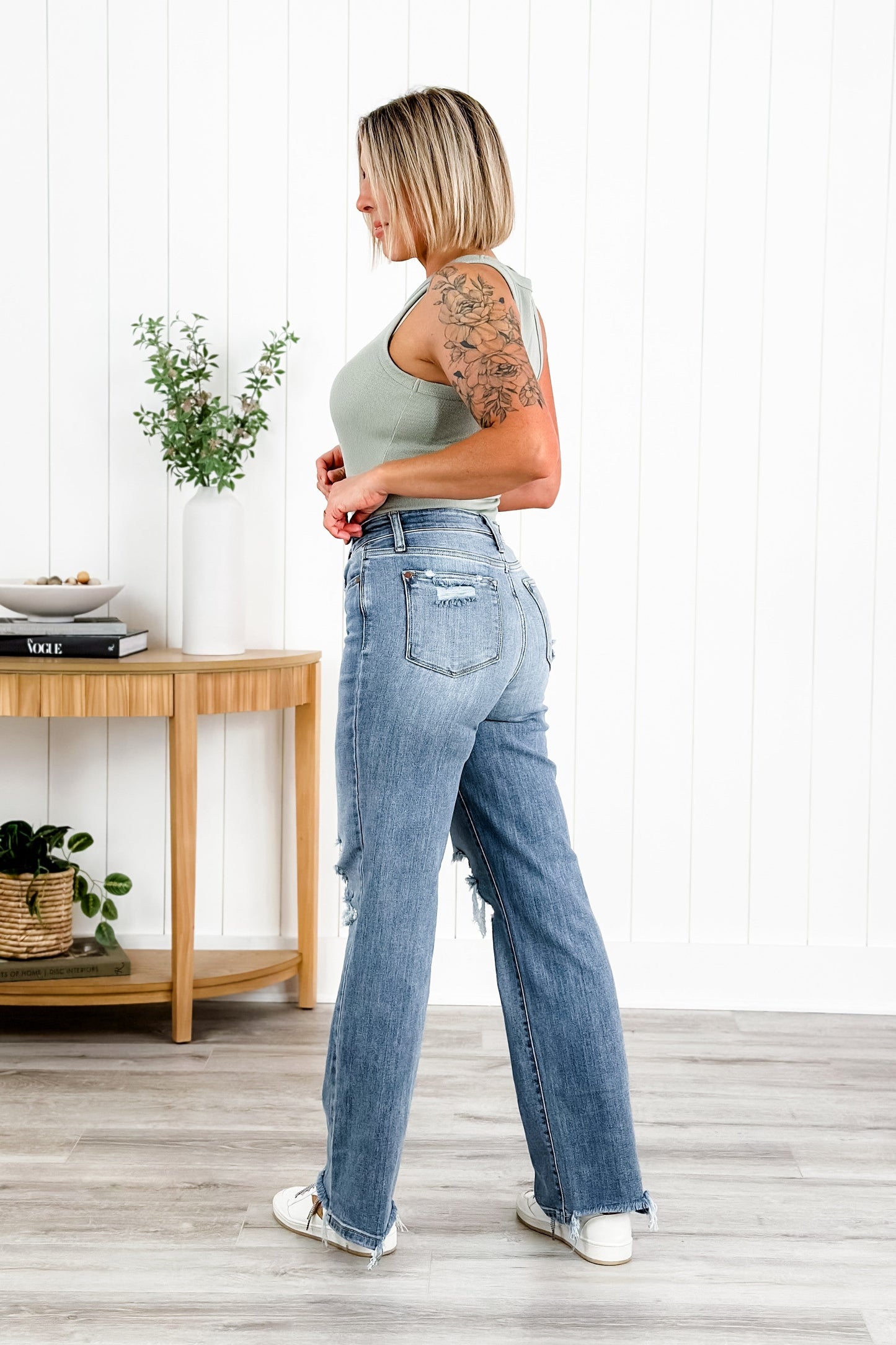 Judy Blue Wonderwall High Rise 90s Destroyed Knee Straight Leg Jeans