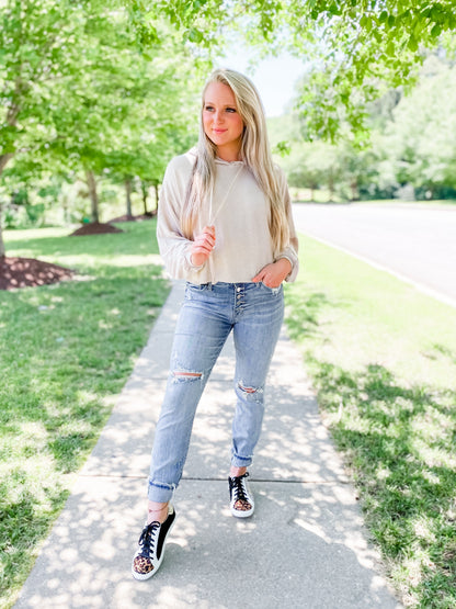 Judy Blue FIREFLY Button Fly Distressed Boyfriend Jeans