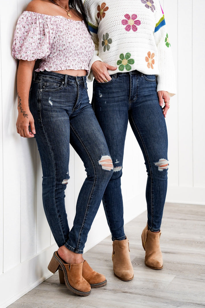 Judy Blue Made You Look Mid Rise Dark Wash Tummy Control Distressed Knee Skinny Jeans