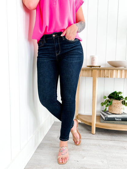 Judy Blue Everyday Wear 3.0 (High Rise) Dark Wash High Waist Skinny with Handsanding