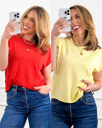 Knit Short Sleeve Top With Rolled Hem