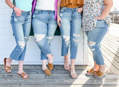 Judy Blue  Look At Me Now Medium Wash Mid Rise Distressed Cropped Straight Leg Jeans