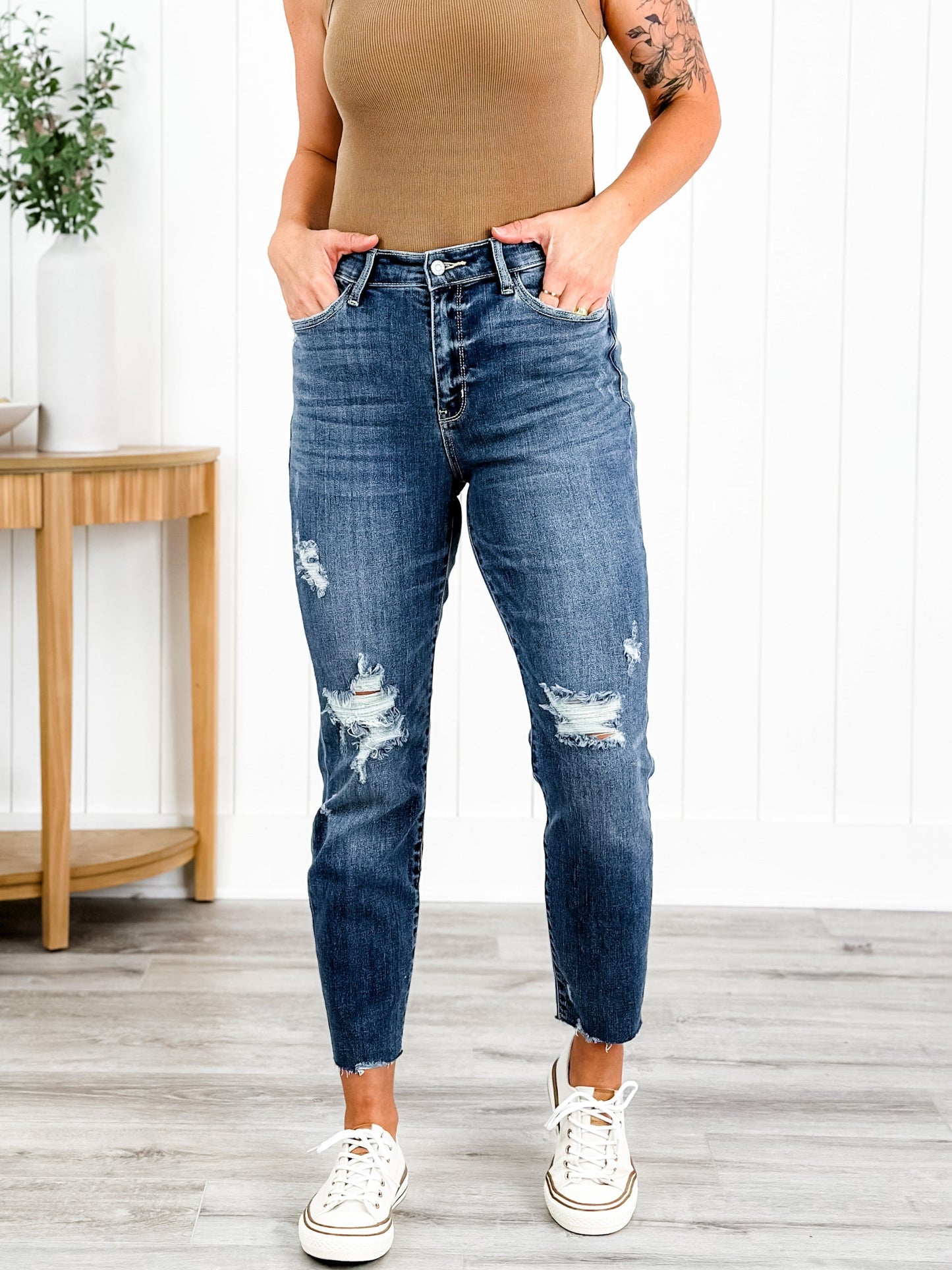 Judy Blue Here Comes The Sun Medium Wash High Rise Distressed Relaxed Fit Jeans