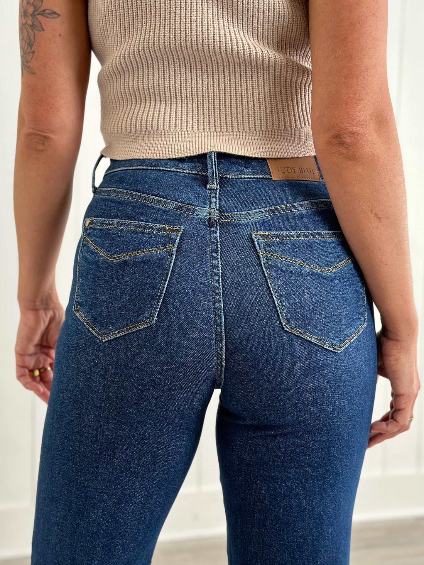 Judy Blue Straight Snatched High Rise Dark Wash Tummy Control Non Distressed Straight Leg Jeans