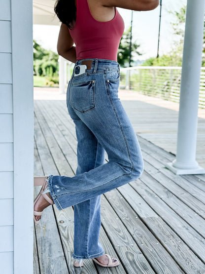 Judy Blue Holla Back Medium Wash Cell Phone Pocket Straight Leg Jeans