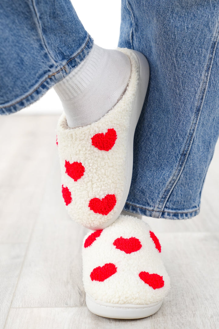 MIA Heart Patterned Fuzzy Slippers