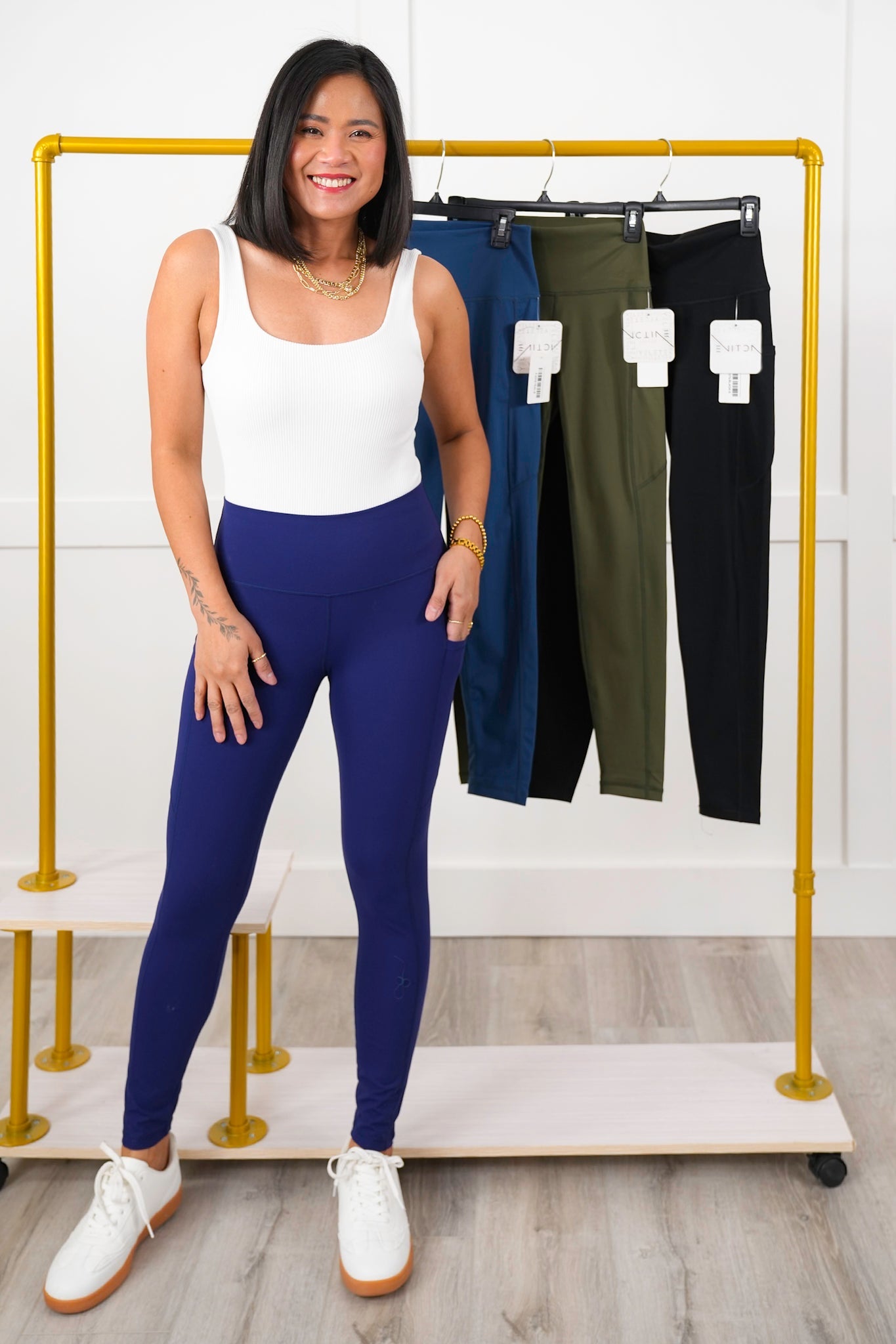 Door Buster! Plus/Reg High Waist Leggings with Pocket Detail