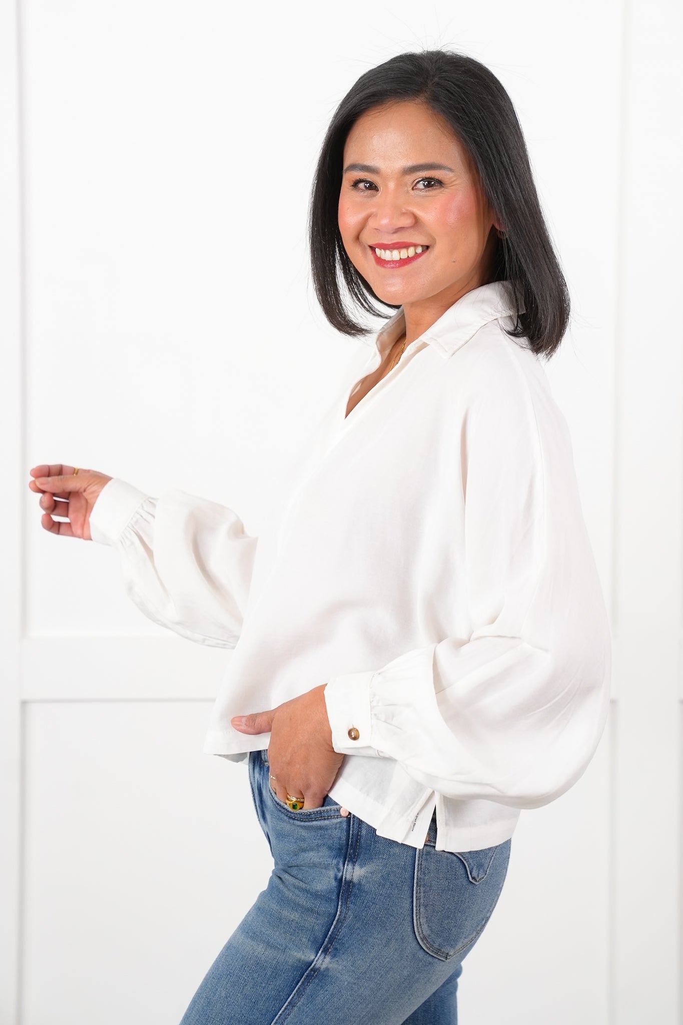 White Long Dolman Sleeve V Neck Short Blouse