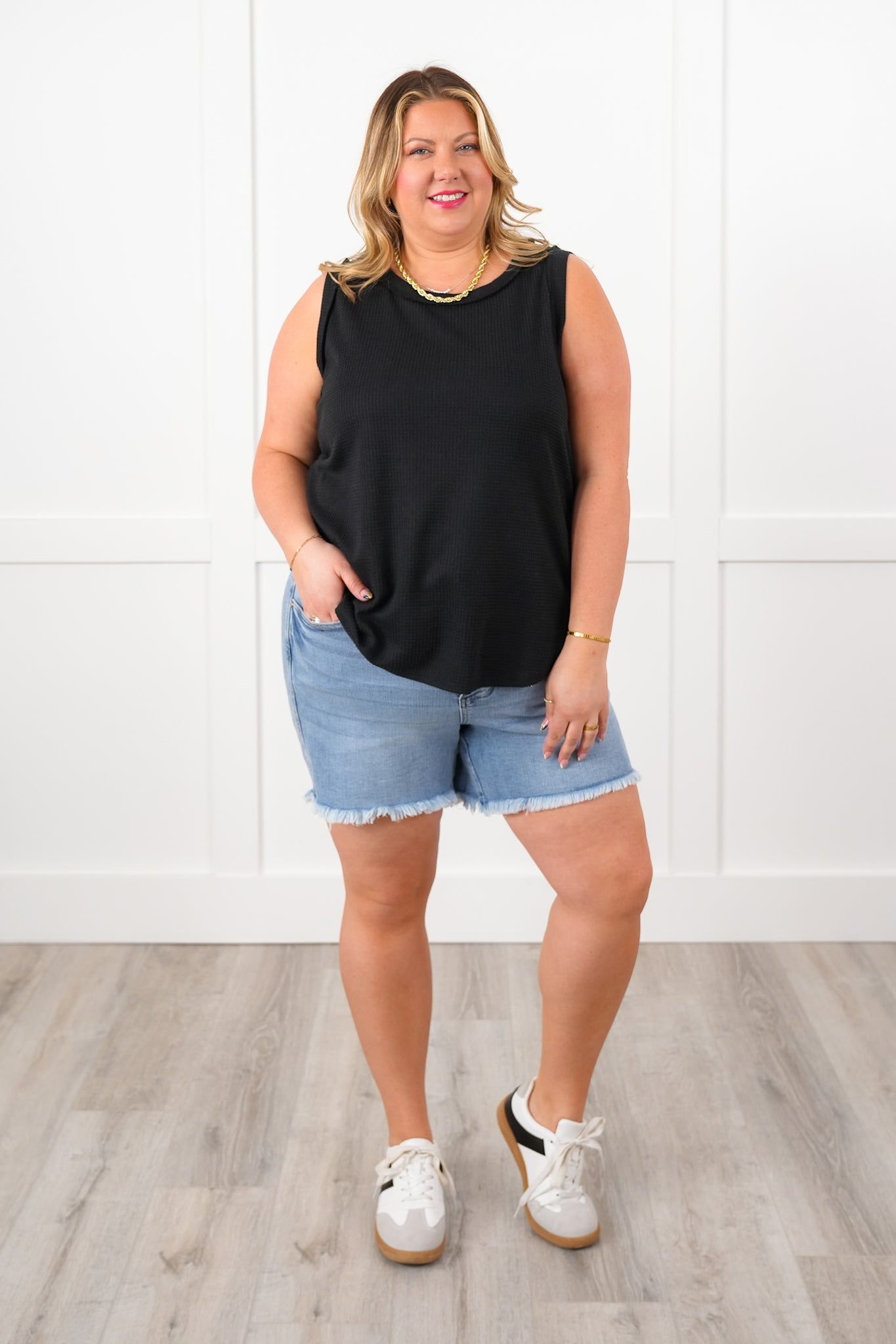 Door Buster! Plus/Reg Thermal Round Neck Tank Top with Reverse Seam Detail