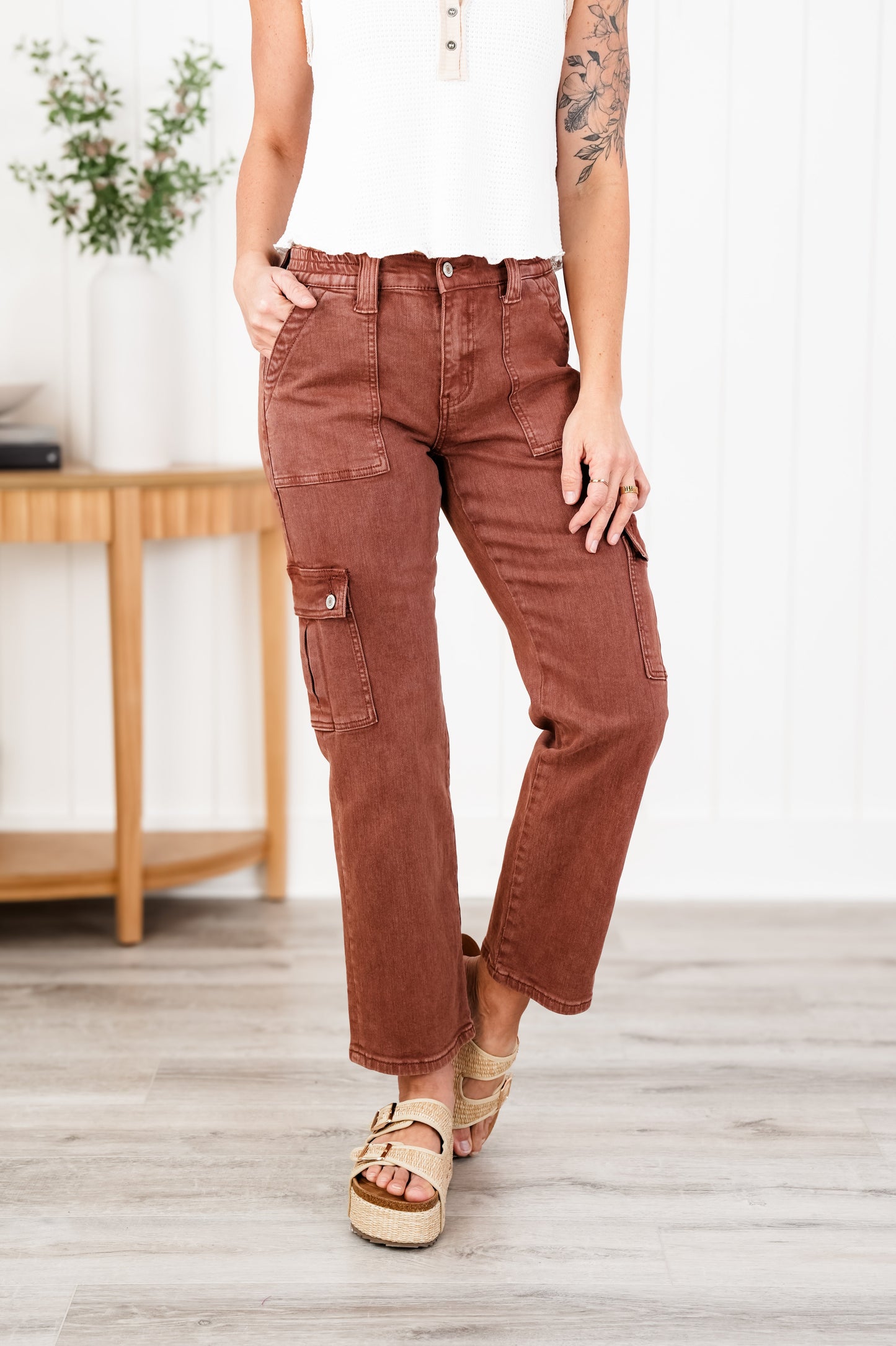 Vervet High Rise Brick Cargo Pocket Straight Leg Jeans