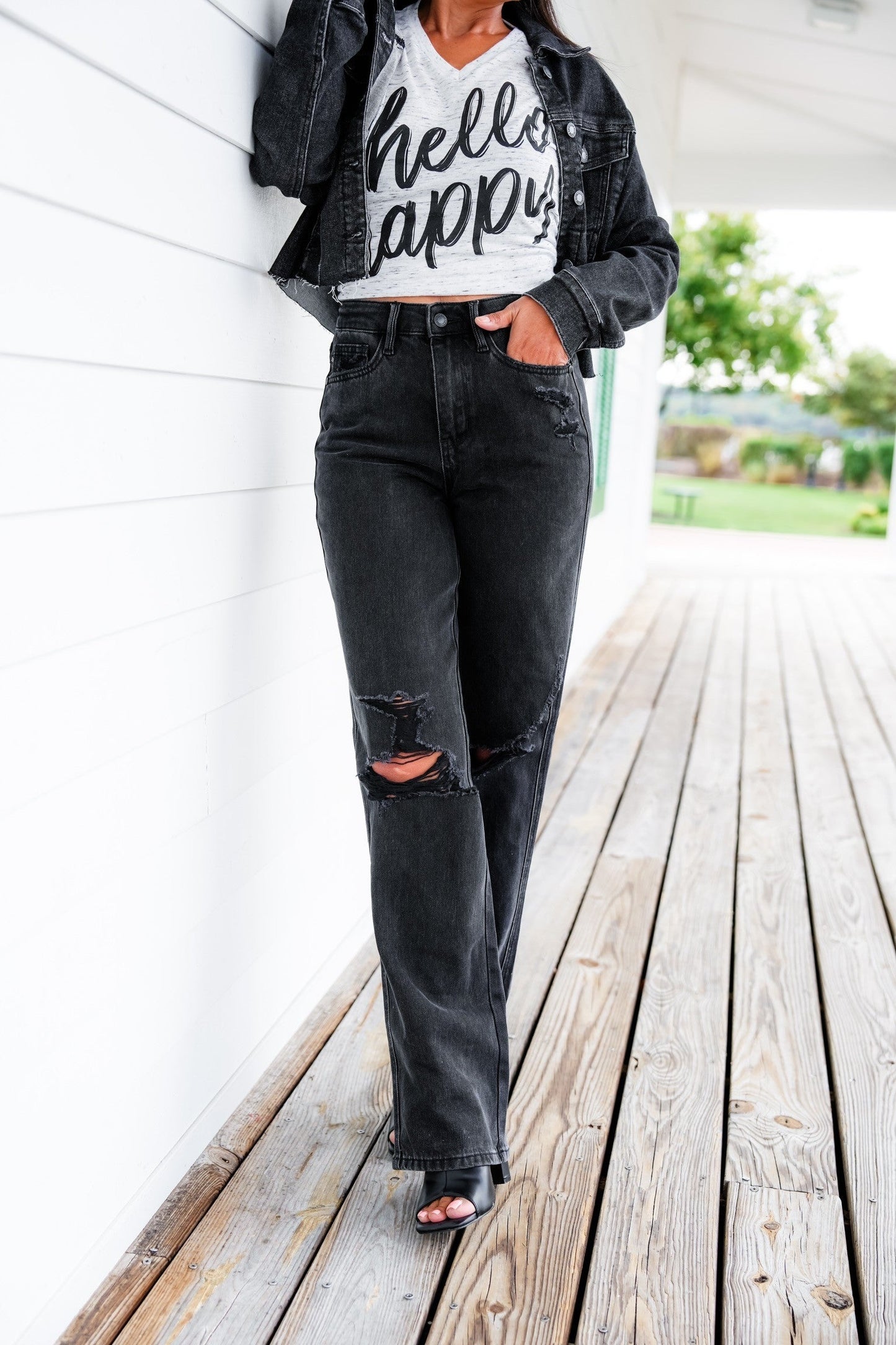 Judy Blue Straight Obsessed High Rise Black Rigid Magic 90's Distressed Straight Leg Jeans