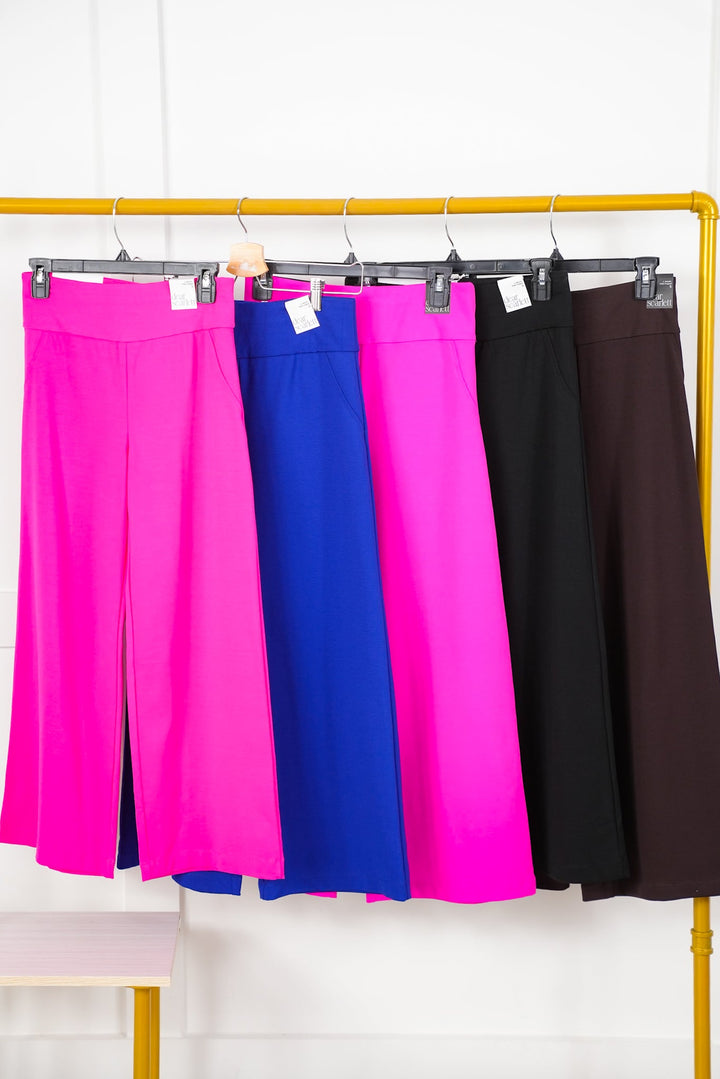 Door Buster! Plus/Reg Solid Knit Wide Leg Cropped Pull On Pants