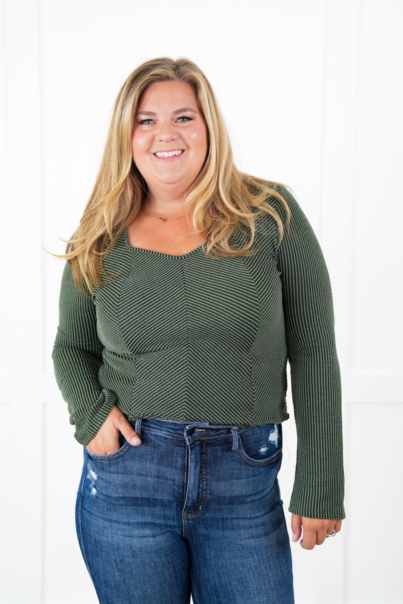Plus/Reg Ribbed Long Sleeve V Neck Top (Multiple Colors)