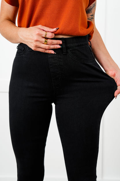 Judy Blue Back in Black Booty Lifting  High Rise Black Pull On Shield Pocket Skinny Jeans