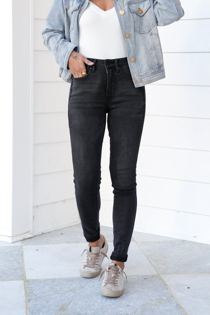 Judy Blue Mid Rise Black Tummy Control Skinny Jeans