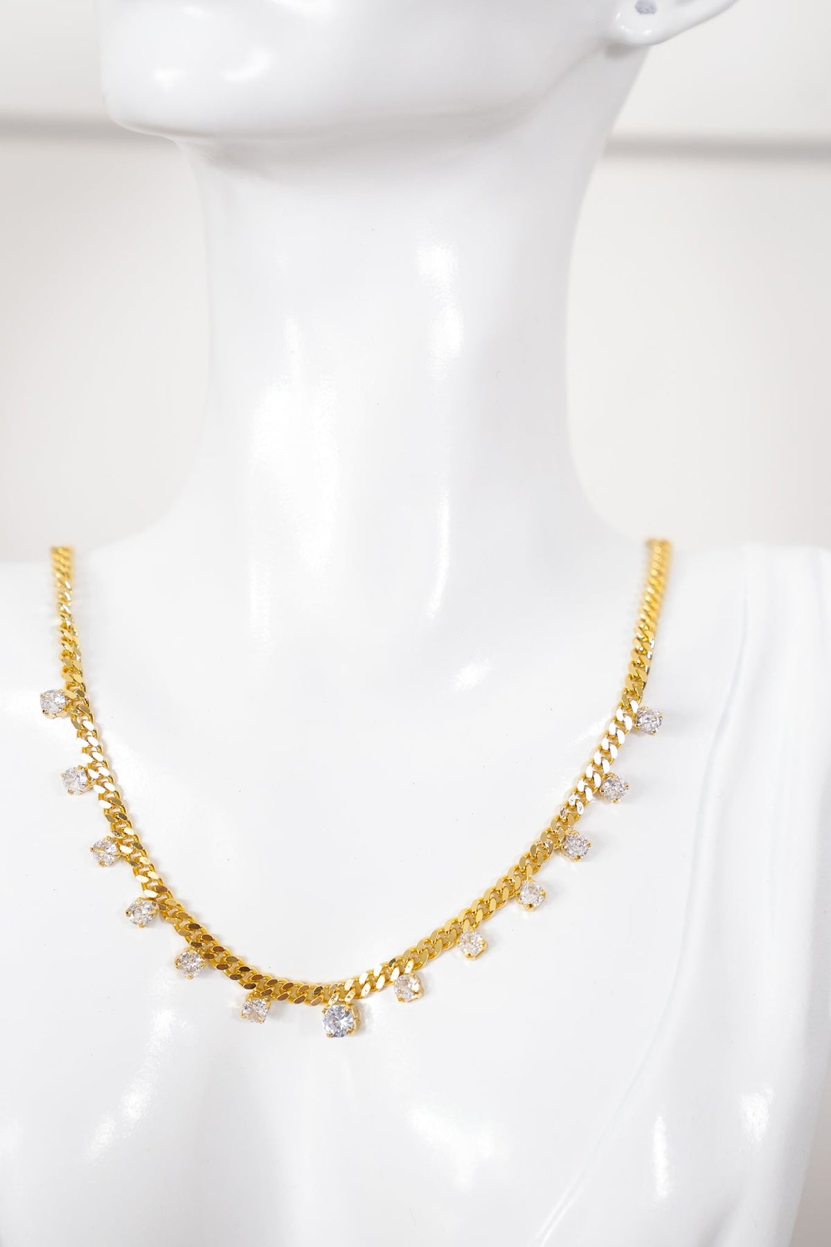 Treasure Jewels Enchanted Crystal Necklace