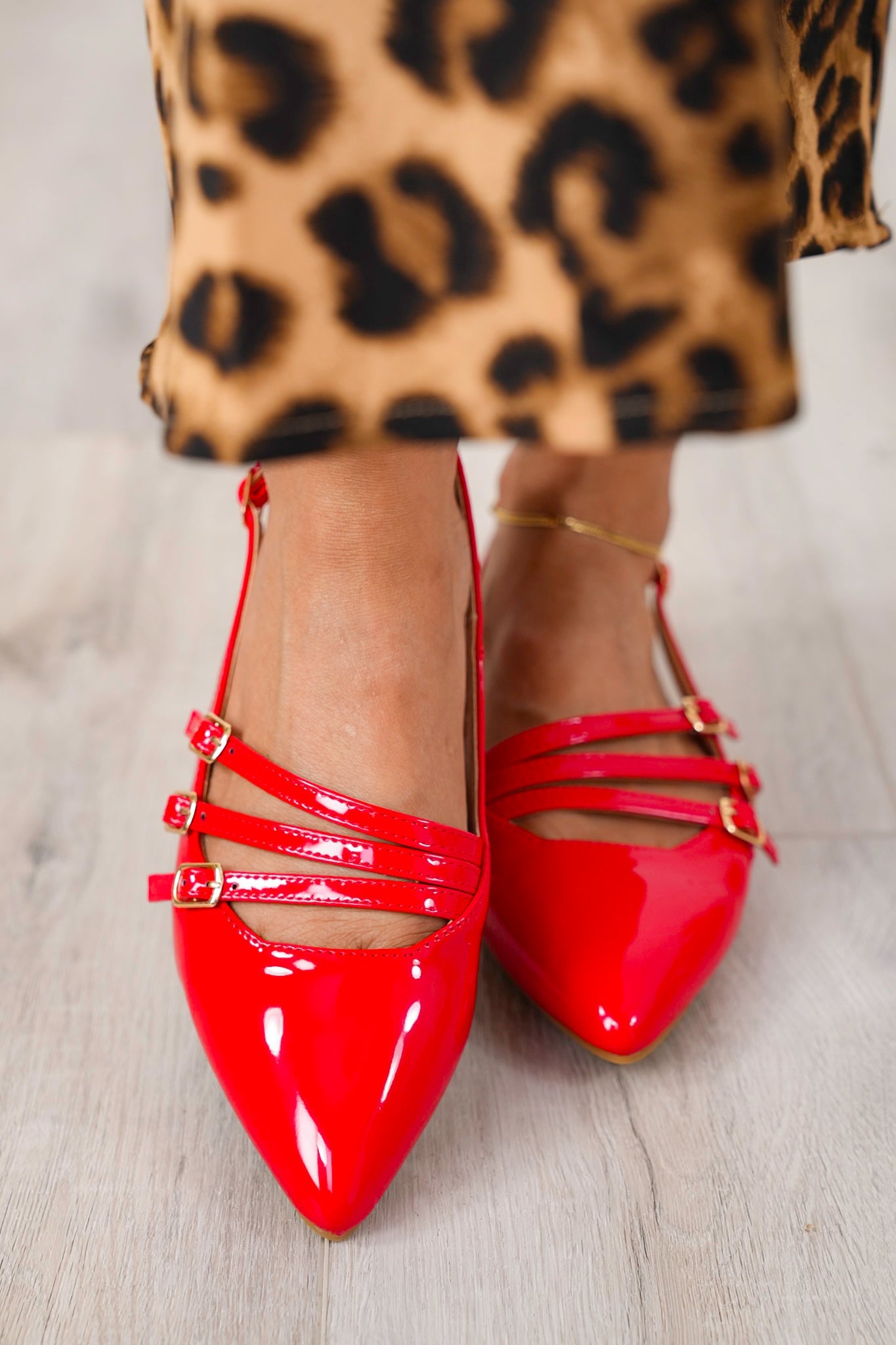 Slingback Pointy toe Flats with Buckle Straps