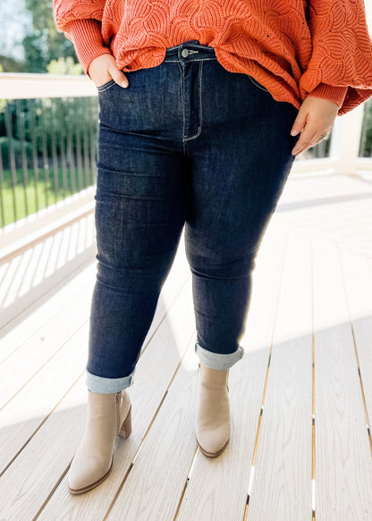 Judy Blue MidNight Dark Wash Rinse Mom Jeans