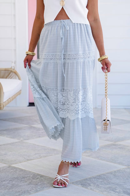 Elastic Waist Midi Skirt with Lace Detail