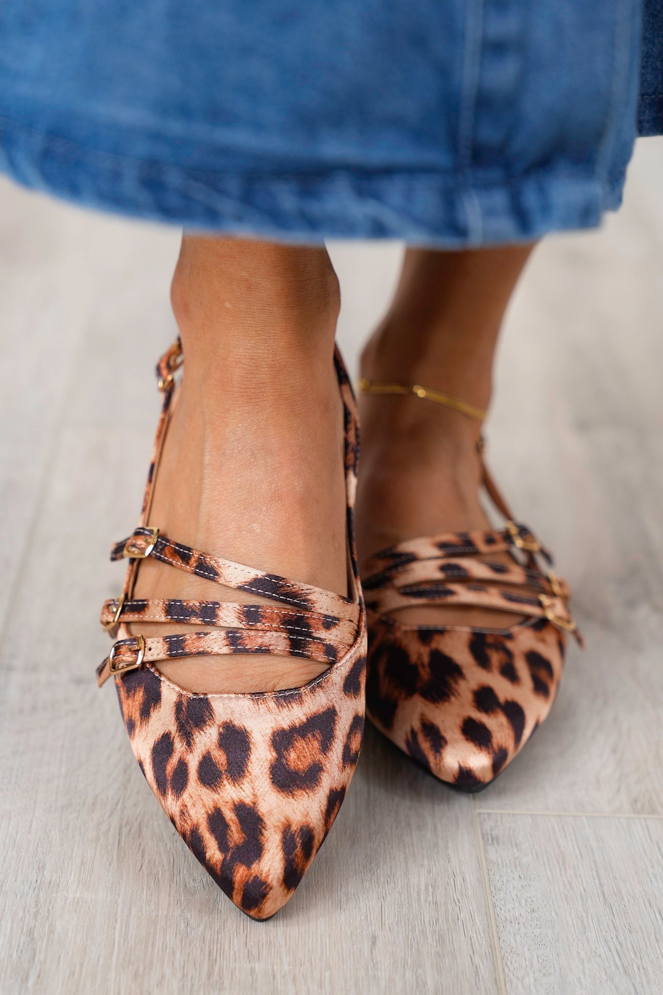 Slingback Pointy toe Flats with Buckle Straps
