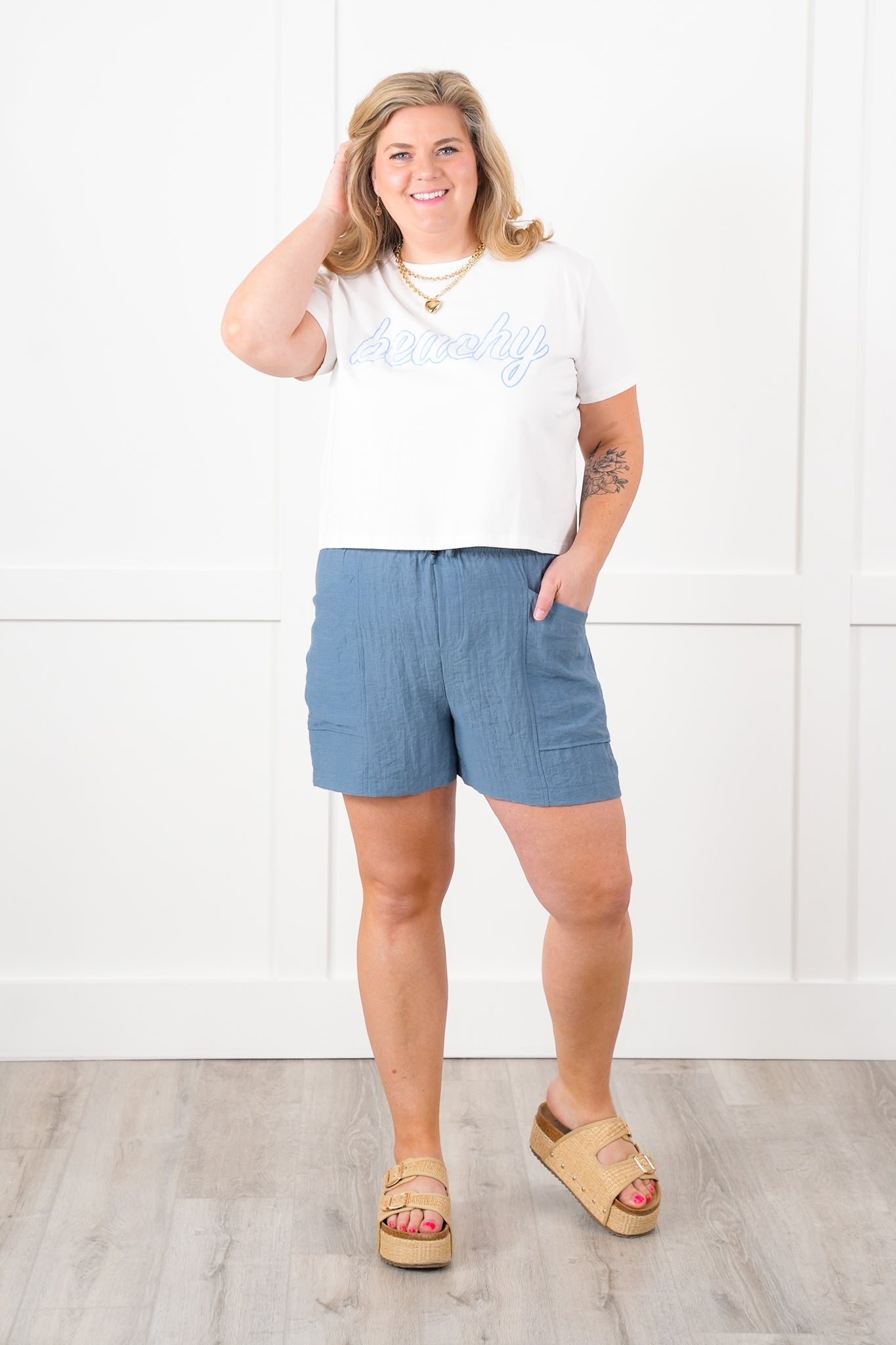 Linen Blend Elastic Waist Shorts with Patch Pockets