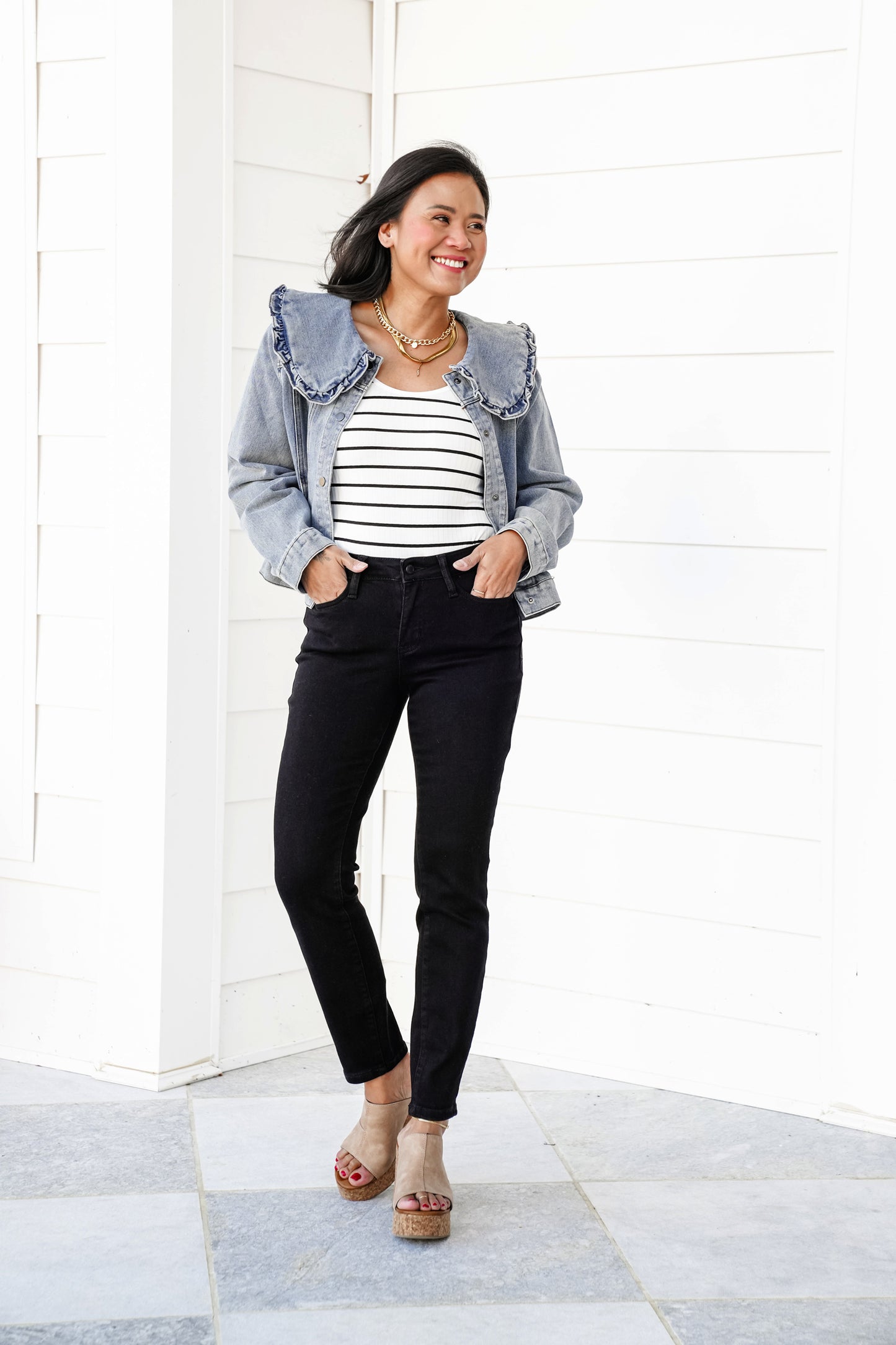 Judy Blue Black Beauty Mid Rise Black Non distressed Slim Fit Jeans